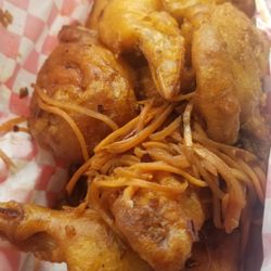 Hakka Pavillion - Spicy chicken wings. Not that spicy