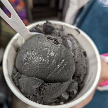 Black Sheep Cream - Creep it real - Desserts Near Me - Kapolei, Hawaii Black Sheep Cream - Creep it real - Desserts Near Me - Kapolei, Hawaii