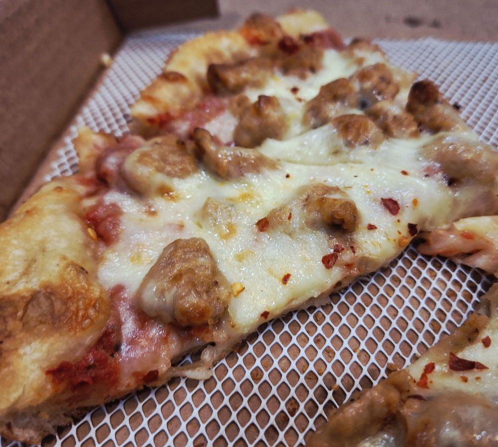 Georgio's Pizza Logo