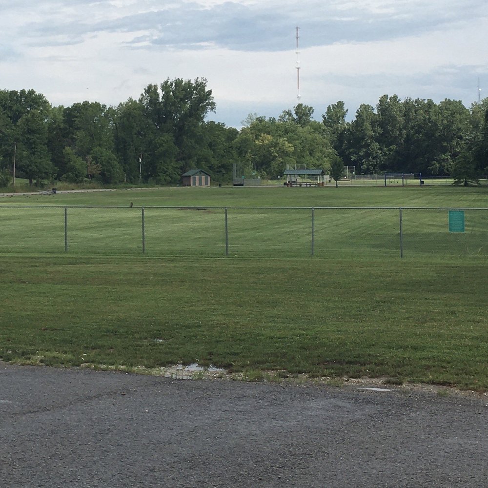 Community Park - From the entrance Community Park appears as a large, grassy field. Amenities are in back. - Parks Near Me - Saint Charles, Missouri Community Park - From the entrance Community Park appears as a large, grassy field. Amenities are in back. - Parks Near Me - Saint Charles, Missouri