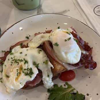 Crema Gourmet  - Coffee & Tea Near Me - Pinecrest, Florida