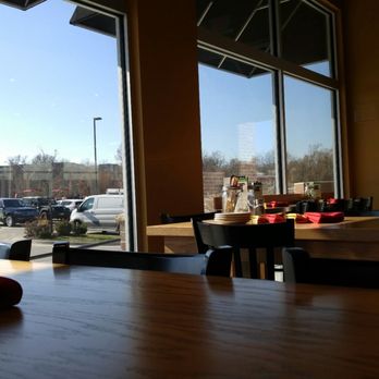 Crushed Red- Overland Park - Bright and sunny with all the big windows - Salad Near Me - Overland Park, Kansas