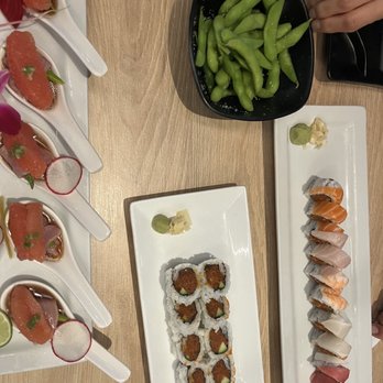 Sushi Vibe - Over the Rainbow, spicy tuna, edamame, Grapefruit Yellowtail. Everything was yum! - Sushi Bars Near Me - Phoenix, Arizona Sushi Vibe - Over the Rainbow, spicy tuna, edamame, Grapefruit Yellowtail. Everything was yum! - Sushi Bars Near Me - Phoenix, Arizona