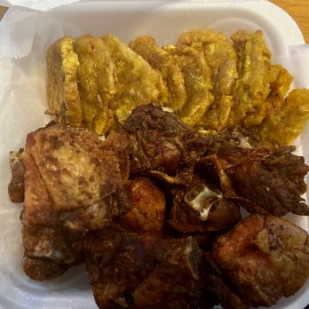Boryken - Chicharron de pollo with tostones - Food Trucks Near Me - Riverview, Florida