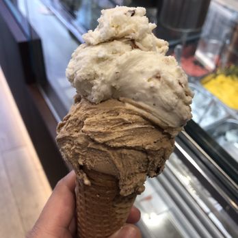 Venchi - Cappuccino and white chocolate - Chocolatiers & Shops Near Me - New York, New York Venchi - Cappuccino and white chocolate - Chocolatiers & Shops Near Me - New York, New York