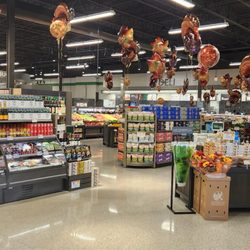 Publix Super Markets - Front display, bakery