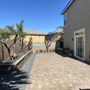 Rocky's Tree Service - After - Landscaping Near Me - Las Vegas, Nevada Rocky's Tree Service - After - Landscaping Near Me - Las Vegas, Nevada