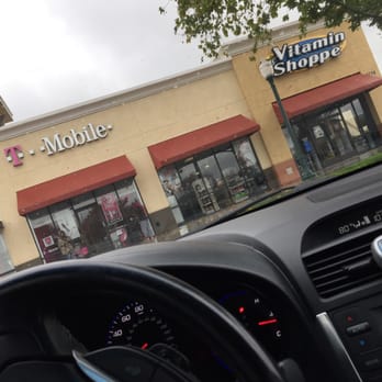 T-Mobile - Pictures of customers waiting in the rain for store to open...store was due to open at 10:30.. It's is now 10:56 - Mobile Phones Near Me - Antioch, California T-Mobile - Pictures of customers waiting in the rain for store to open...store was due to open at 10:30.. It's is now 10:56 - Mobile Phones Near Me - Antioch, California