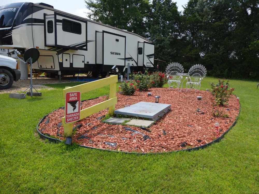 Wagon Train RV Park - Photo 2