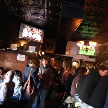 Corner Bistro - the bar - American Near Me - New York, New York