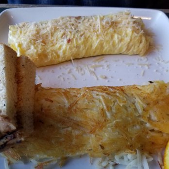 Lowell's Restaurant - Dungeness crab omelet - American Near Me - Seattle, Washington