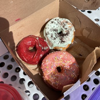 Lovebirds Donuts - Donuts Near Me - Kittery, Maine Lovebirds Donuts - Donuts Near Me - Kittery, Maine