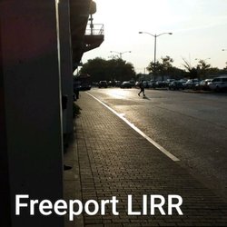 Freeport LIRR - 7:25 am Eclipse Day 2017