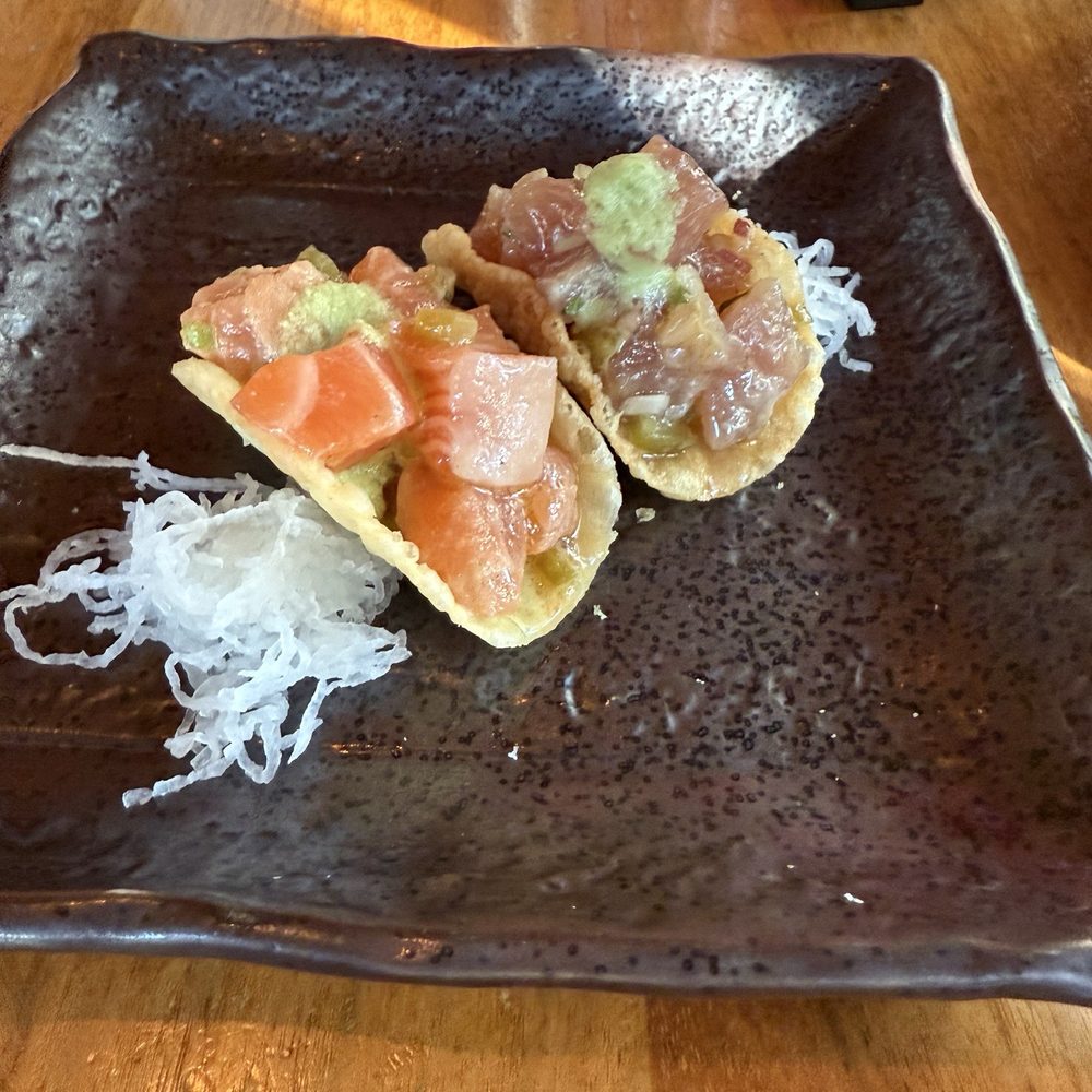 Nobu - Tuna and salmon tacos - Sushi Bars Near Me - Southbank, VIC