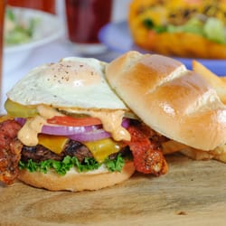 Brewsky's Food & Spirits - Bistro Cheddar Breakfast Burger
