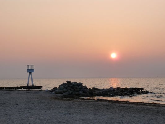 Bellevue Beach by null