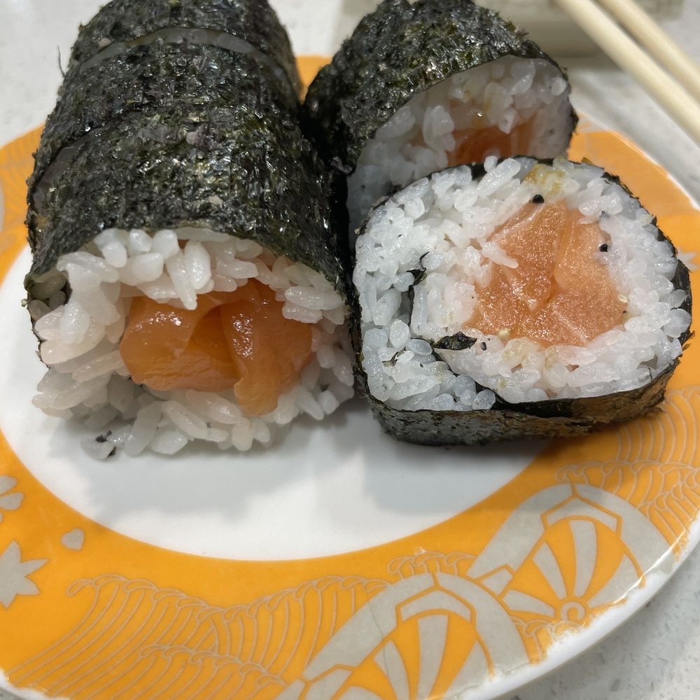 Akira Sushi - Salmon roll - Sushi Bars Near Me - Beaverton, Oregon