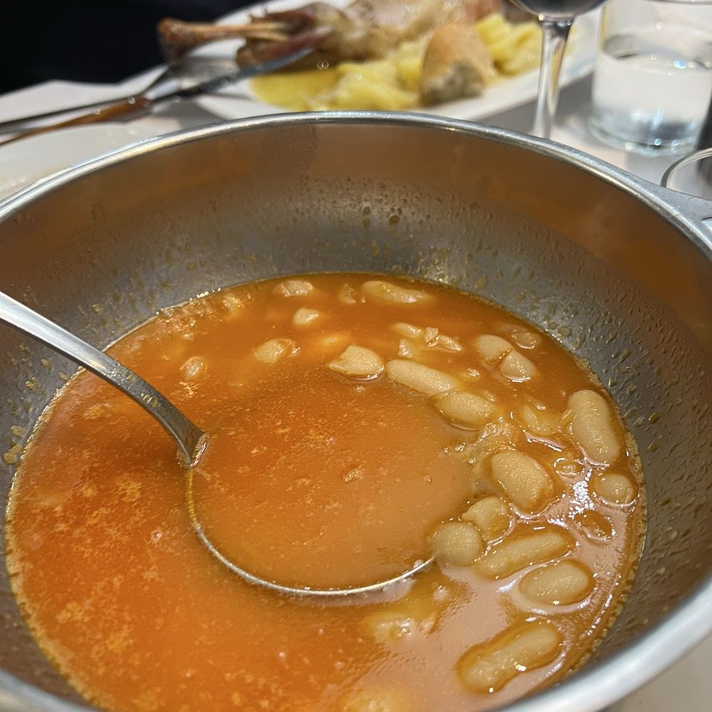 El Ñeru - Fabada - Spanish Near Me - Madrid, M