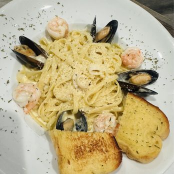 Pirates Kitchen - Seafood Cream Pasta!! - Cajun/Creole Near Me - Artesia, California