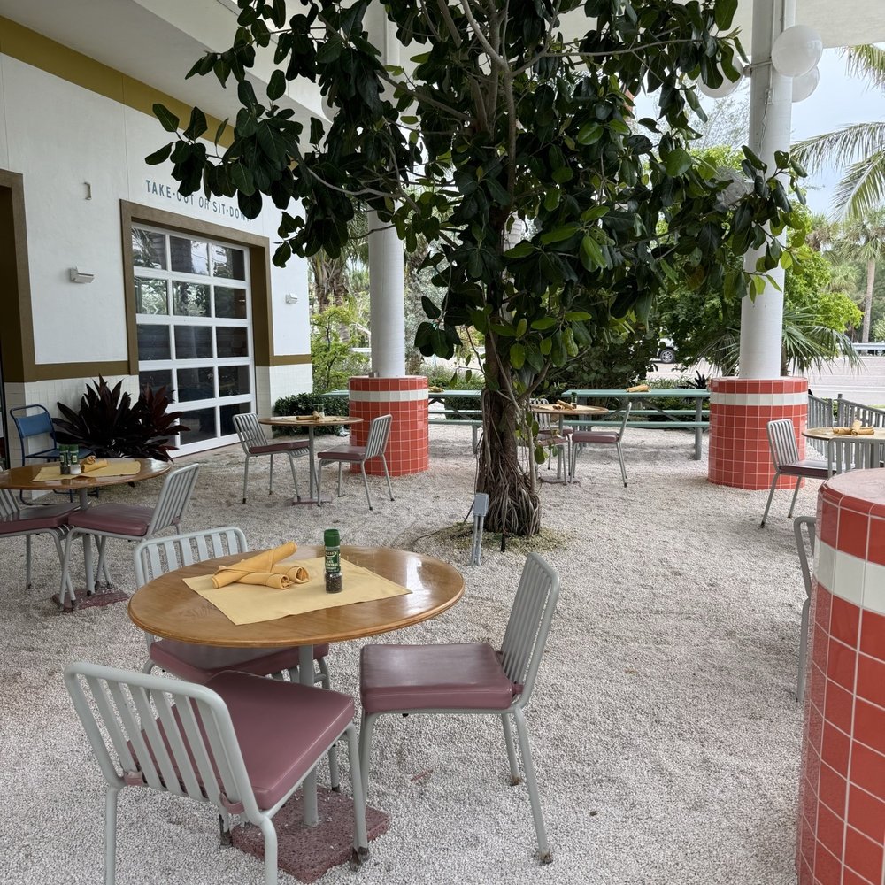 Whitney's - Outdoor seating - Bars Near Me - Longboat Key, Florida Whitney's - Outdoor seating - Bars Near Me - Longboat Key, Florida