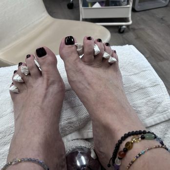 Lavish Nails Salon - Nail Salons Near Me - Martinez, California