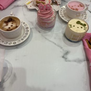 Hello Kitty Cafe - Good - Themed Cafes Near Me - Santa Clara, California