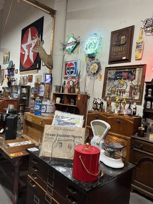 Seattle Antiques Market by null