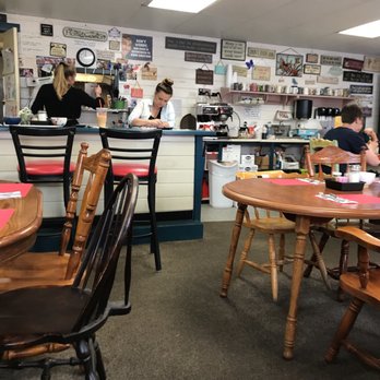 Lori's Cafe - customers sitting at the counter - Breakfast & Brunch Near Me - Liberty, Maine