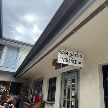 Sam Sato's - Bakeries Near Me - Wailuku, Hawaii Sam Sato's - Bakeries Near Me - Wailuku, Hawaii