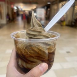 Mr Wish - Oolong ice cream