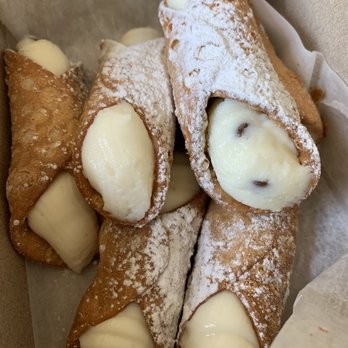 Leli's Bakery - Cafes Near Me - Astoria, New York