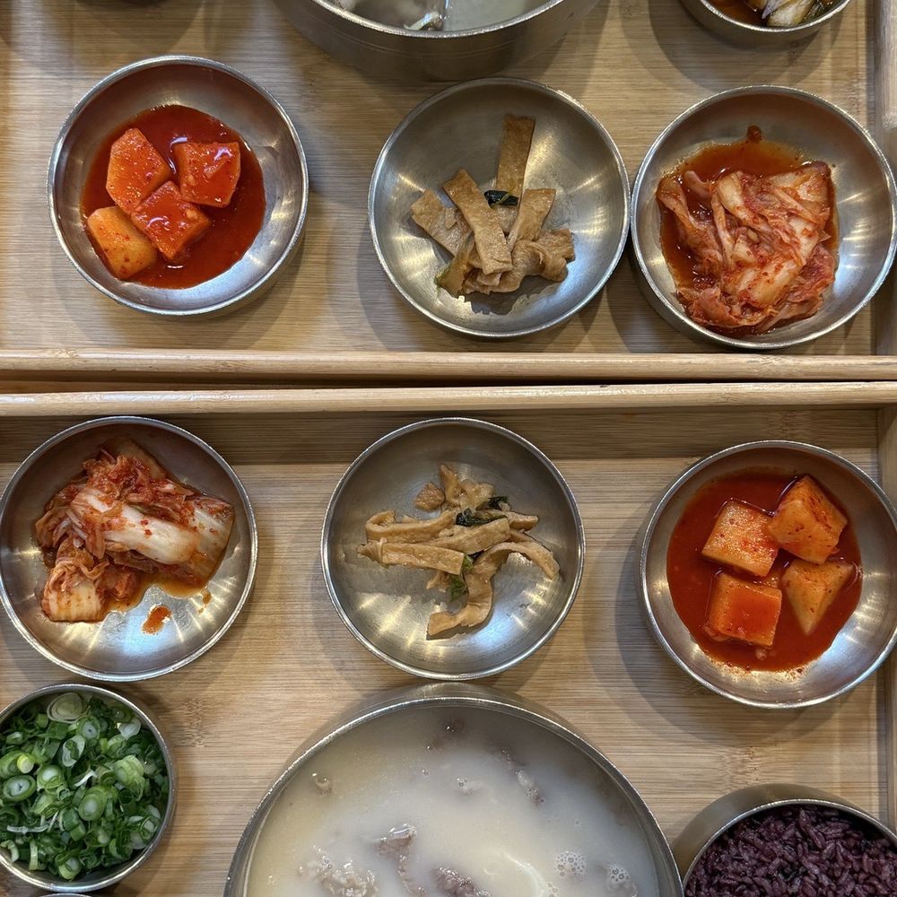 Han Sang - Gal Bi Tang (top) and Chadol Yangji Sul Long Tang (bottom) - Korean Near Me - Millbrae, California Han Sang - Gal Bi Tang (top) and Chadol Yangji Sul Long Tang (bottom) - Korean Near Me - Millbrae, California