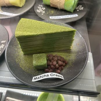 Matcha En - Display - Desserts Near Me - Chicago, Illinois Matcha En - Display - Desserts Near Me - Chicago, Illinois