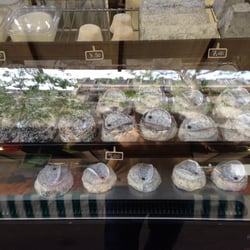 Métro Place Monge - Goat Cheese from the South
