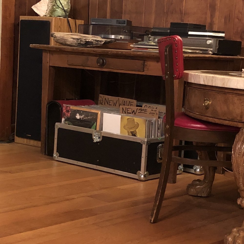 Grandview Lodge - A trunk full of records. - Hotels Near Me - Waynesville, North Carolina Grandview Lodge - A trunk full of records. - Hotels Near Me - Waynesville, North Carolina