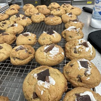 Chef Alisha - S'mores NYC cookies - Cooking Classes Near Me Chef Alisha - S'mores NYC cookies - Cooking Classes Near Me