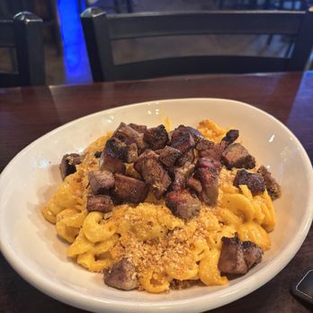 Twisted Pig Bar and Grill - Beef macaroni - American Near Me - Modesto, California Twisted Pig Bar and Grill - Beef macaroni - American Near Me - Modesto, California