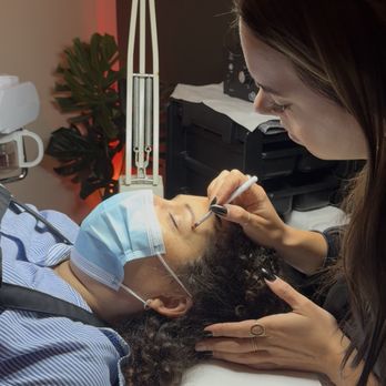 Hanna's Skin Studio - Estheticians Near Me - Lake Forest Park, Washington Hanna's Skin Studio - Estheticians Near Me - Lake Forest Park, Washington
