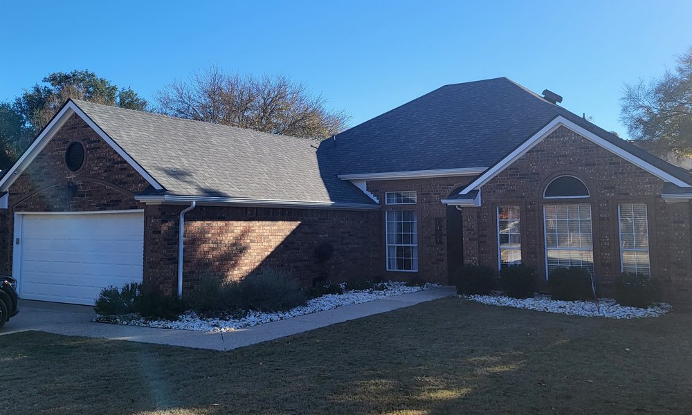 Slide of 3 Kings Roofing