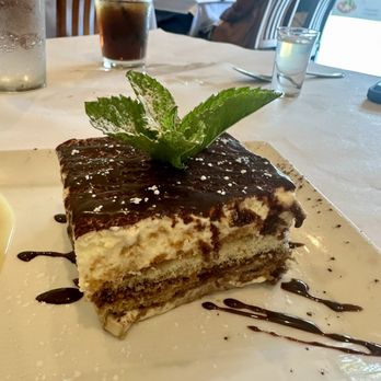 Luna Restaurant - Tirimisu - Italian Near Me - Concord, California Luna Restaurant - Tirimisu - Italian Near Me - Concord, California