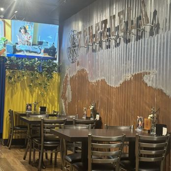 Fogonero Restaurant - Cedar Park - Dining area - Venezuelan Near Me - Cedar Park, Texas Fogonero Restaurant - Cedar Park - Dining area - Venezuelan Near Me - Cedar Park, Texas
