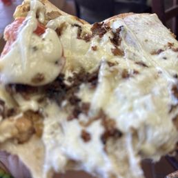 Chicken bacon ranch with fresh sliced tomatoes and mozz Chicken bacon ranch with fresh sliced tomatoes and mozz