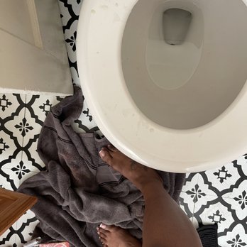 Allstar Rooter - Disgusting water left on my toilet for me to clean - Plumbing Near Me - Gardena, California