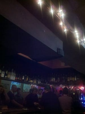 Zephyr Pub by null