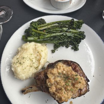 Townhouse - Pork chop - New American Near Me - Emeryville, California