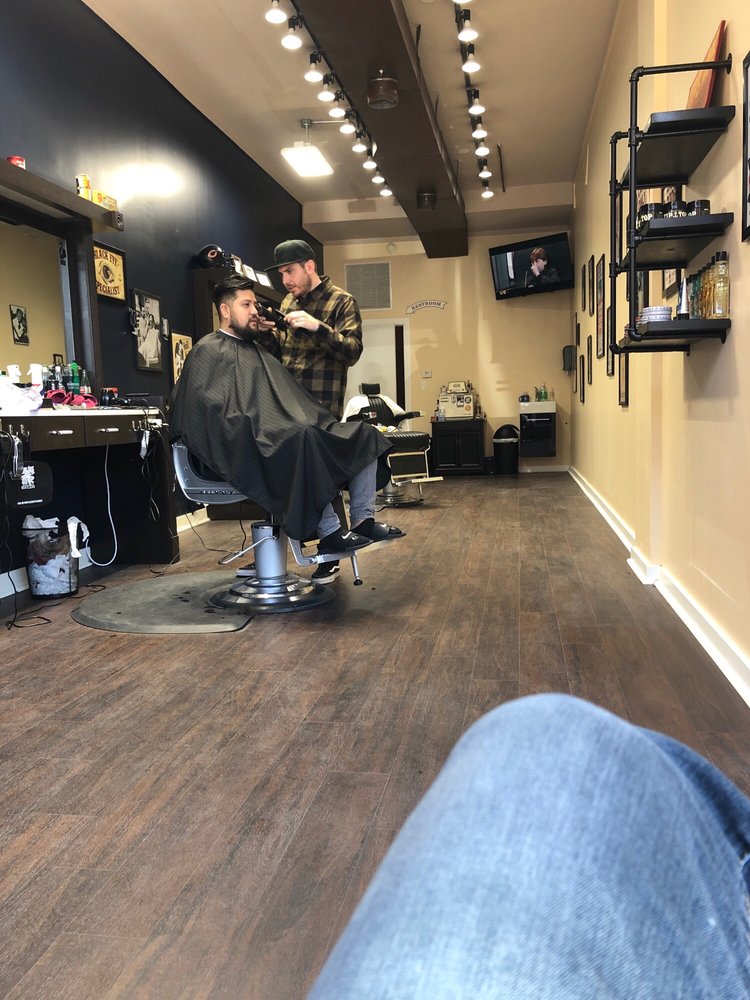 NORTHSIDE 22 Photos & 25 Reviews Barbers 1902 W