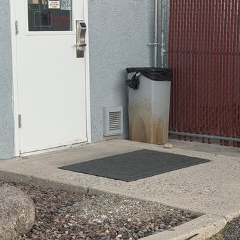 Wingate by Wyndham - Garbage can needs to be replaced . - Hotels Near Me - Beaver, Utah Wingate by Wyndham - Garbage can needs to be replaced . - Hotels Near Me - Beaver, Utah