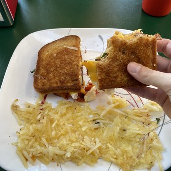 Green Light Diner - Deluxe breakfast sandwich on rye with a side of hash browns - Diners Near Me - Poulsbo, Washington Green Light Diner - Deluxe breakfast sandwich on rye with a side of hash browns - Diners Near Me - Poulsbo, Washington