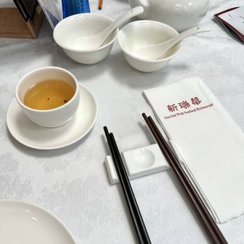 Sun Sui Wah Seafood Restaurant - Table setting - Seafood Near Me - Vancouver, British Columbia