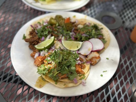 Speedy's Tacos by null